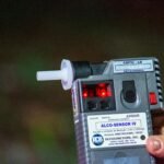 Para entender a importância dos sensores e câmeras nos carros atuais, é fundamental reconhecer que eles são a espinha dorsal