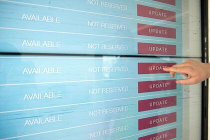 Para atualizações over-the-air em carros modernos, trata-se de um sistema que permite aprimorar o software do veículo remotam