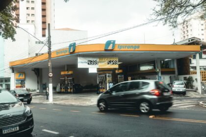 Como Economizar Combustível na Cidade: O Guia Definitivo para o Seu Dia a Dia Urbano — como economizar combustível no dia a d