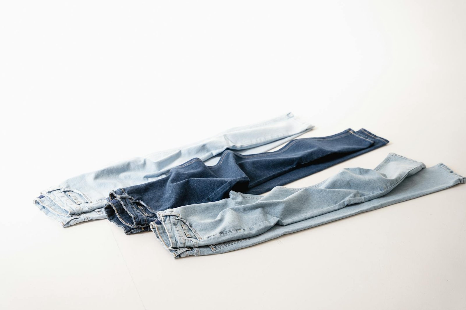 Como Escolher o Jeans Ideal para Cada Tipo de Corpo: O Guia Definitivo para um Look Impecável — como escolher o jeans ideal p