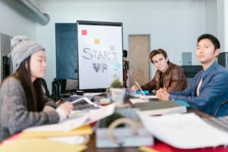 Pitch de Vendas Irresistível: Domine a Arte de Convencer Clientes e Multiplique Suas Vendas — como fazer pitch de vendas conv