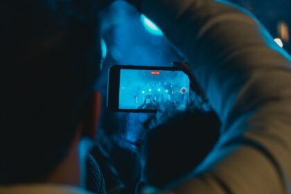 Transmissão Ao Vivo de Qualidade com Pouco Equipamento: Guia Essencial para Profissionais — como fazer transmissão ao vivo de