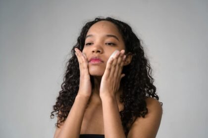 Pele Radiante Sem Gastar Muito: O Guia Definitivo de Skincare Econômico — dicas de skincare para ter pele bonita sem gastar m