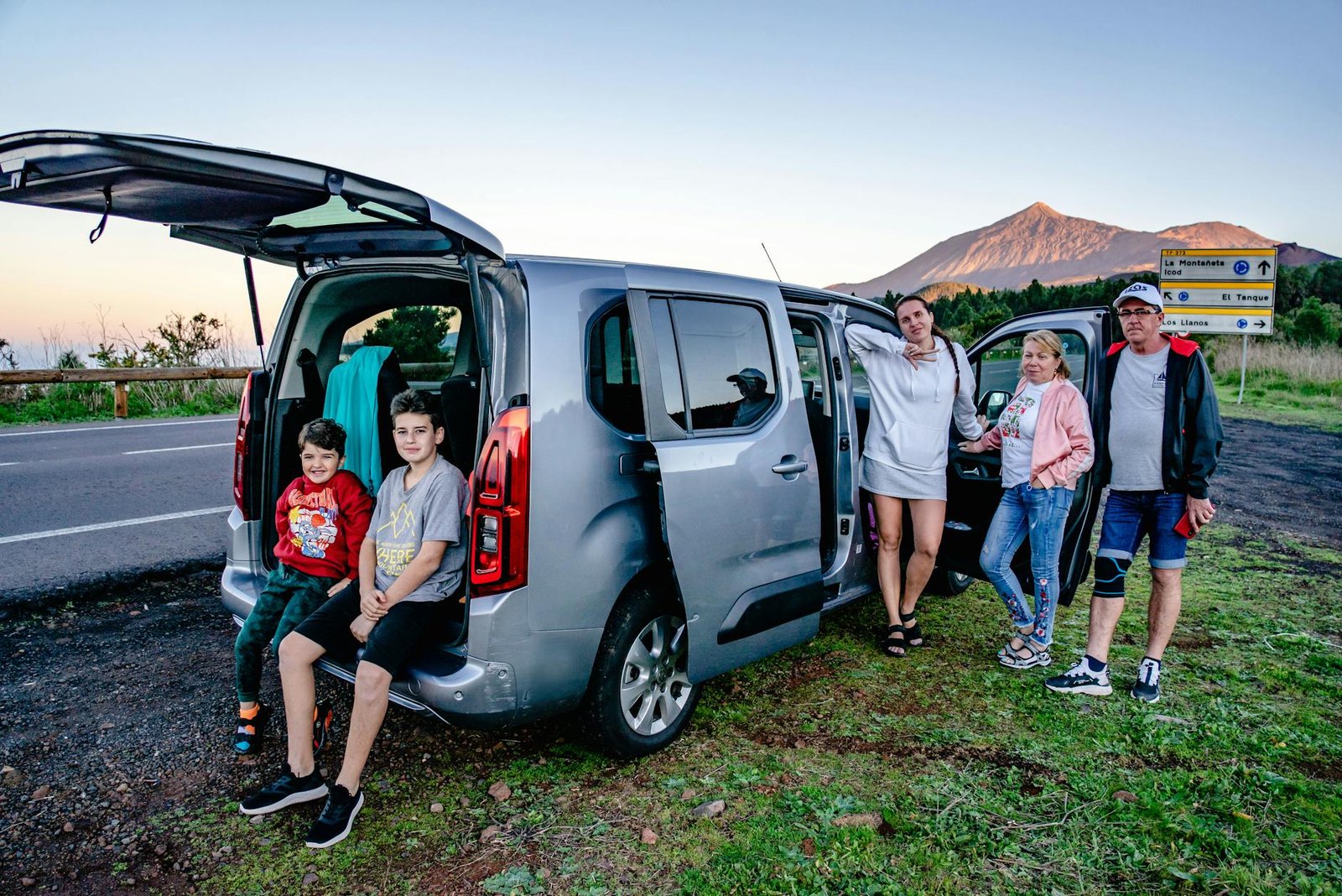 Viagem de Carro com Crianças e Pets: O Guia Essencial para uma Jornada Tranquila e Segura — dicas para fazer viagem de carro