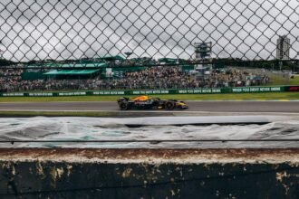 Para as principais categorias do automobilismo brasileiro, destacam-se a Stock Car Pro Series, a Copa Truck, a Fórmula 4 Bras